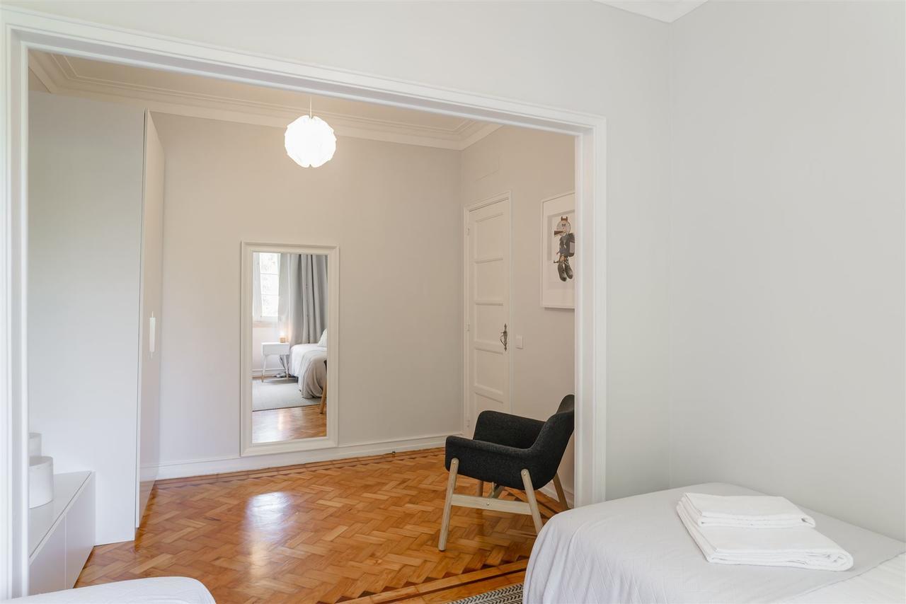 Pedroucos 37 Apartment Lisbon Exterior photo